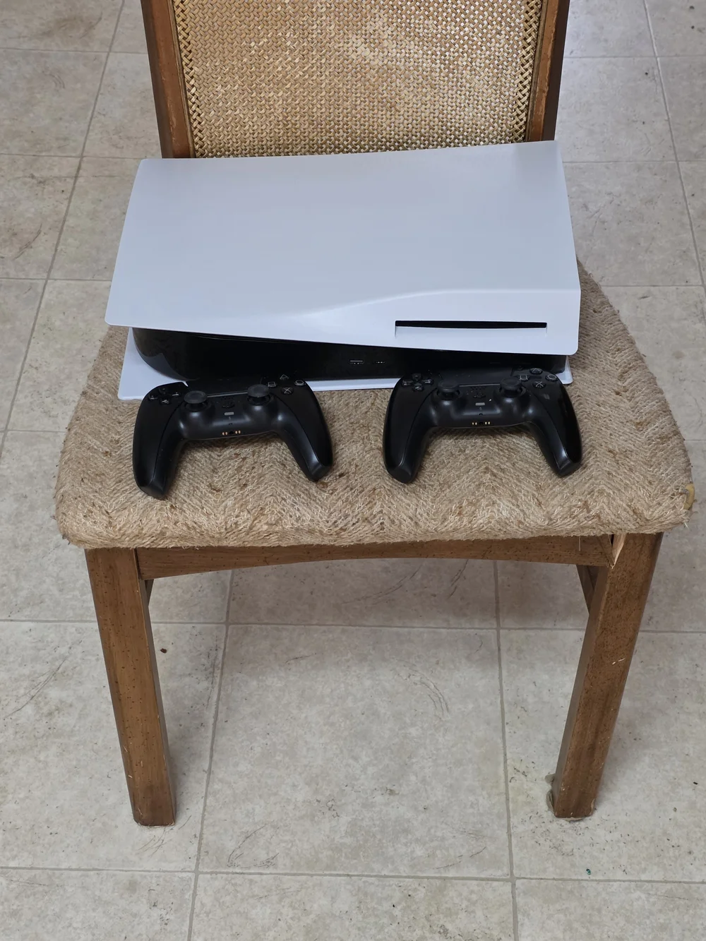 Sony PlayStation 5 Console Disc Ed with DualSense Wireless Controllers - White